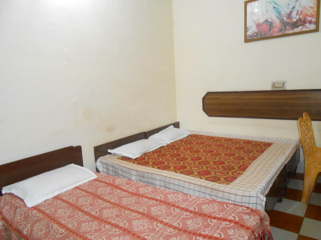 Gaurav Guest House มถุรา ภายนอก รูปภาพ